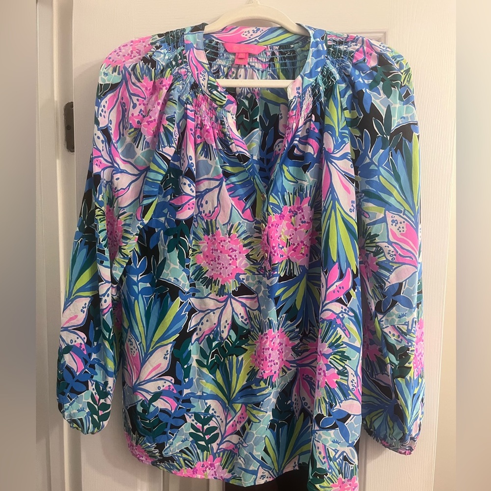 Lily Pulitzer medium top